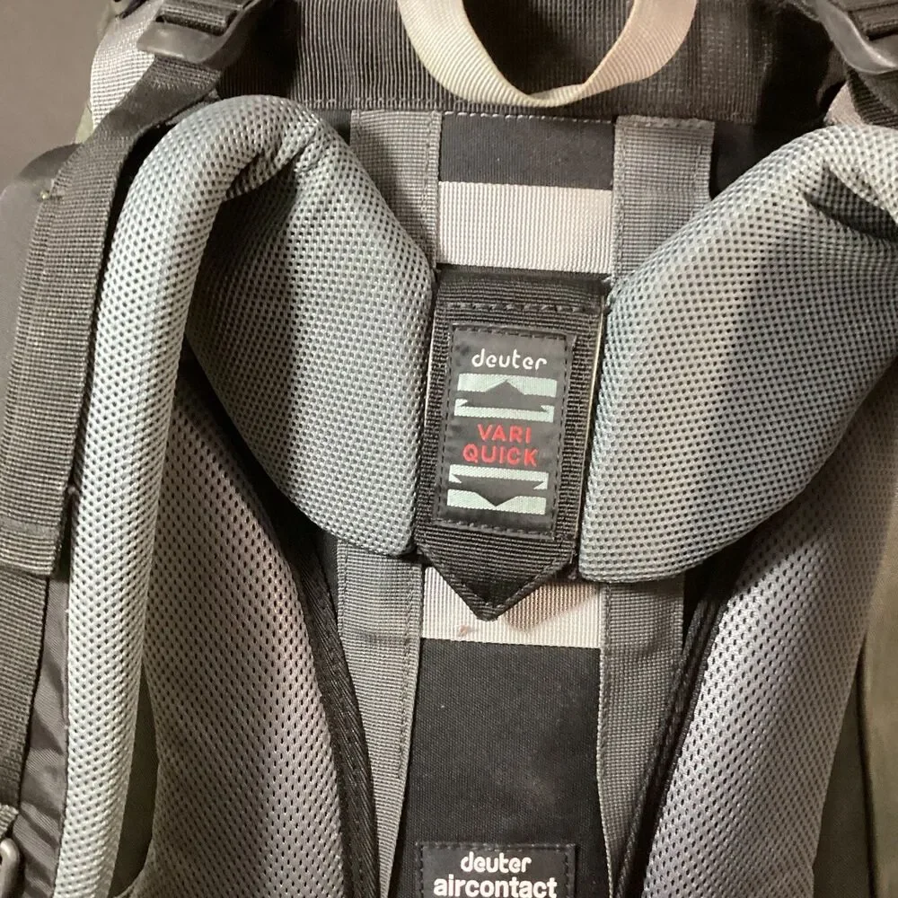Deuter Aircontact Pro 75+15 Internal Frame Orange & Gray Hiking Camping Backpack